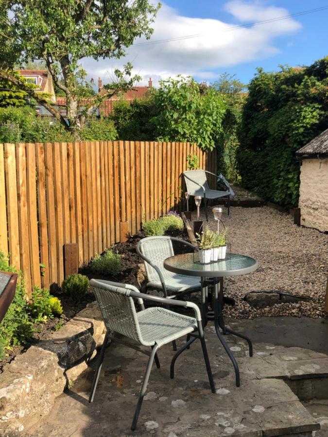 Hill Cottage, Thornton-Le-Dale 桑顿代尔 外观 照片